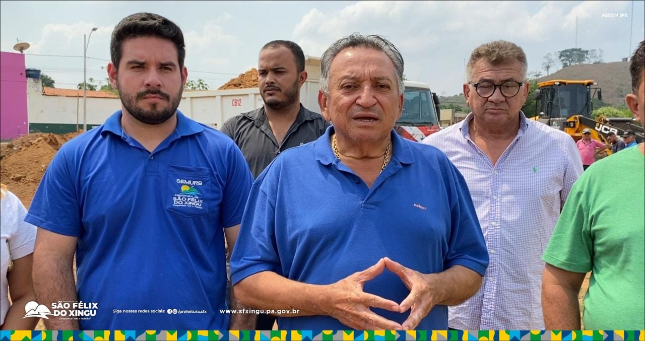 Prefeito inspeciona início das obras de construção da primeira e moderna Praça de São Félix do Xingu